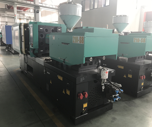 Machine économiseuse d'énergie 210T - trémie de moulage par injection de double cylindre de l'acier inoxydable 430G